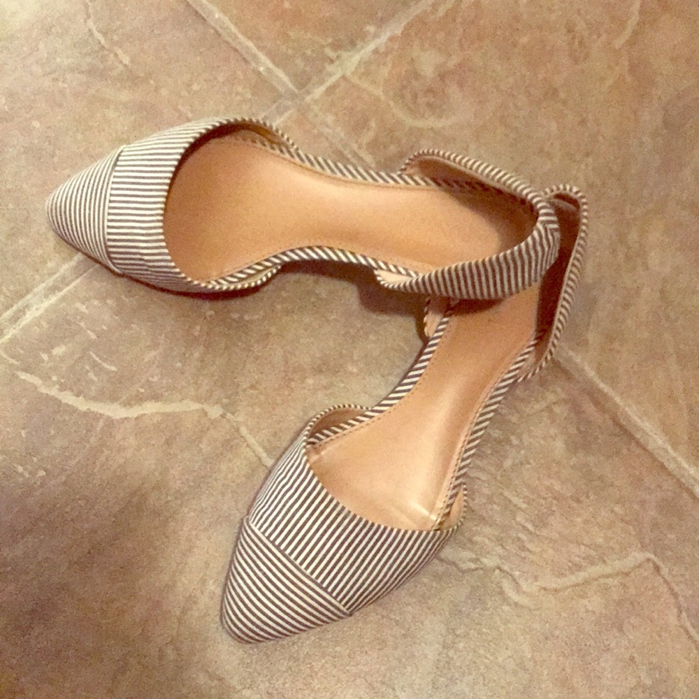 Striped flats